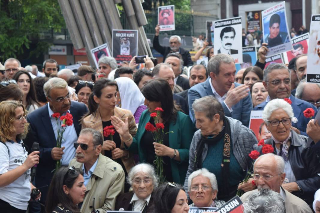 Cumartesi Anneleri'nin 300 haftanın ardından ilk kitlesel buluşmasından kareler 1